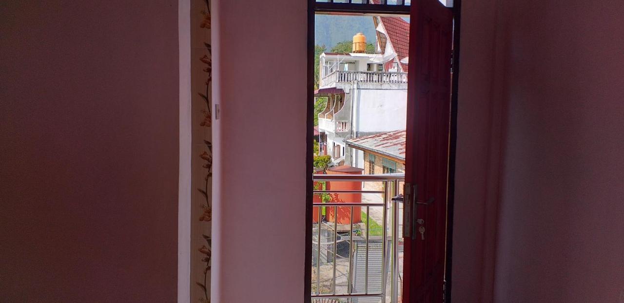 Hotel Toba Boi Tuk Tuk Exterior foto